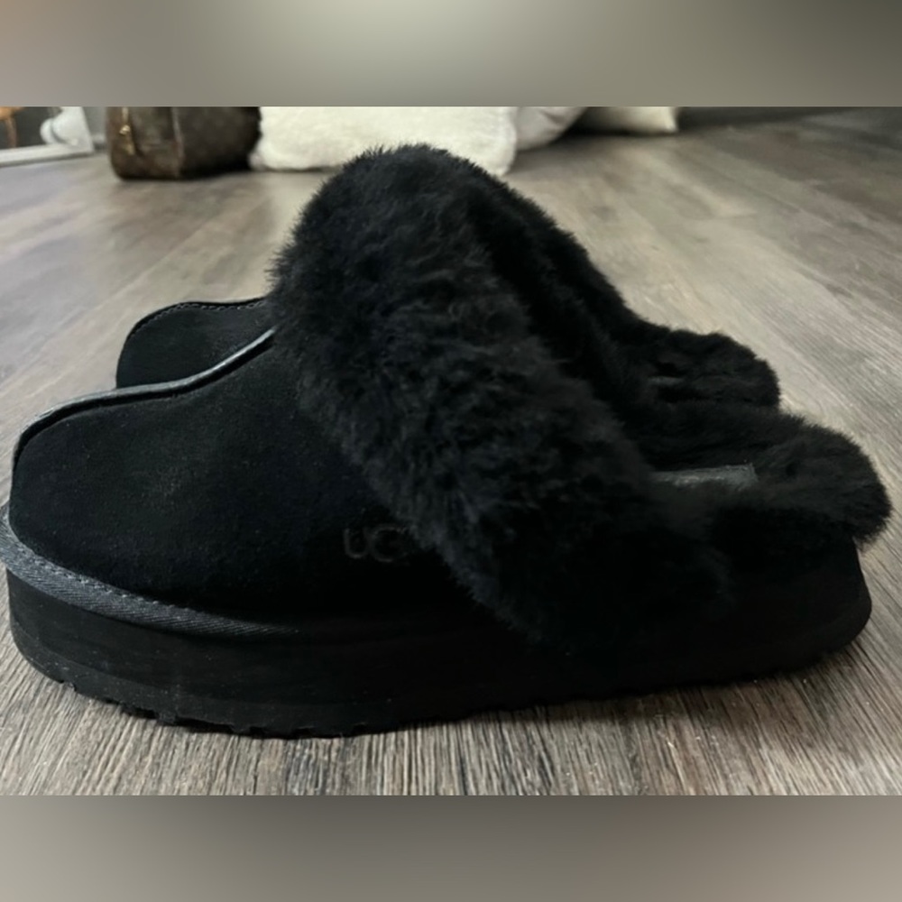 UGG Disquette Suede & Shearling Platform Slippers - Size 8
